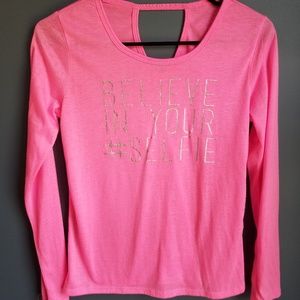 Pink long sleeve shirt "Believe in your #selfie"